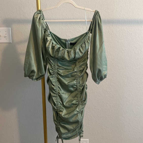 Revole MAJORELLE Farren Ruched Sage Mini Dress Small - Picture 5 of 9